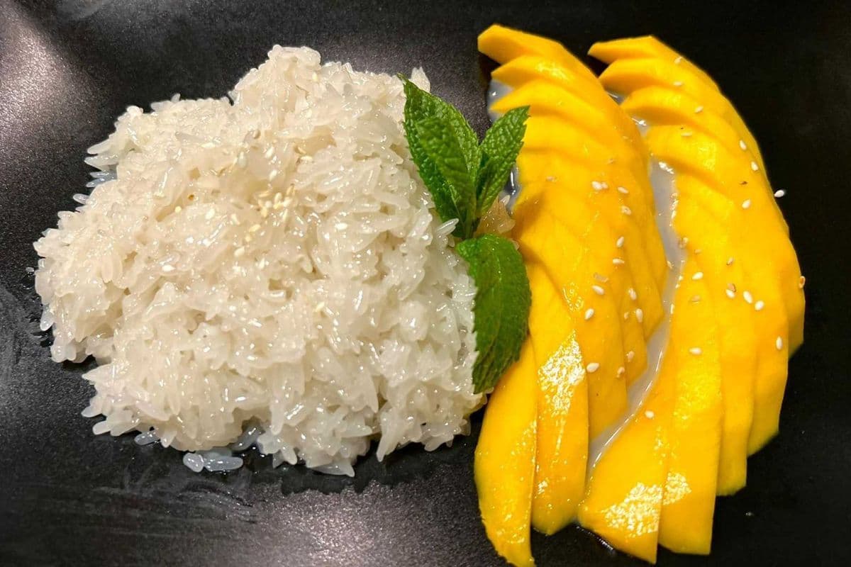 D2 - Mango Sticky Rice | ข้าวเหนียวมะม่วง