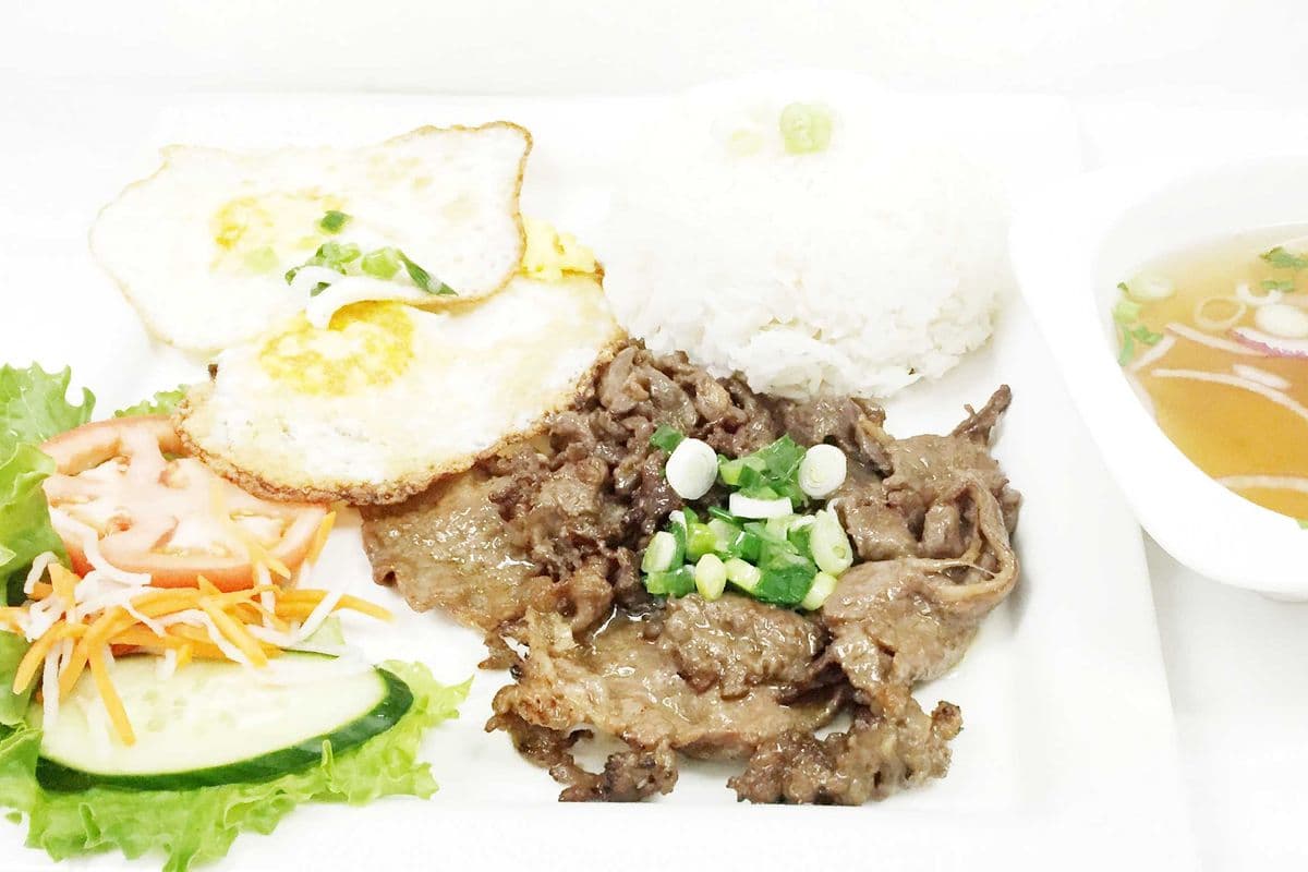 G6. Grilled - Beef and Egg on Steam Rice