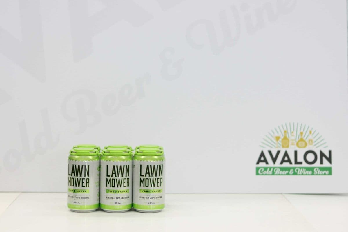 Churchill Lawn Mower Yard Lager 6 Pack Cans (6 x 355ml)
