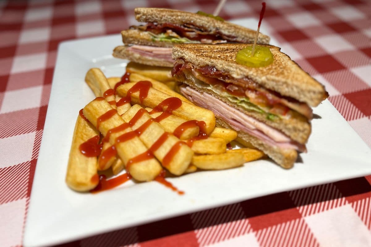 Traditional Clubhouse Sandwich