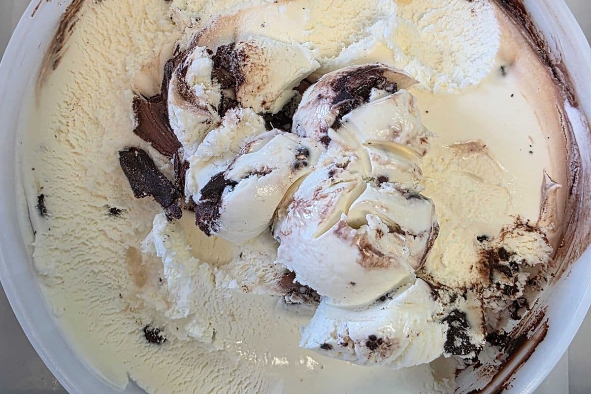 Ice Cream - TIN ROOF SUNDAE