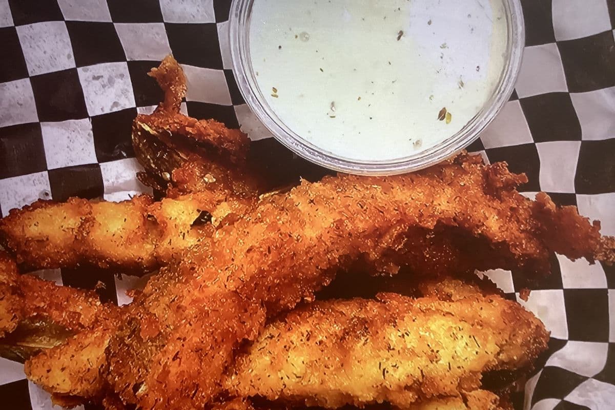 DEEP FRIES PICKLES