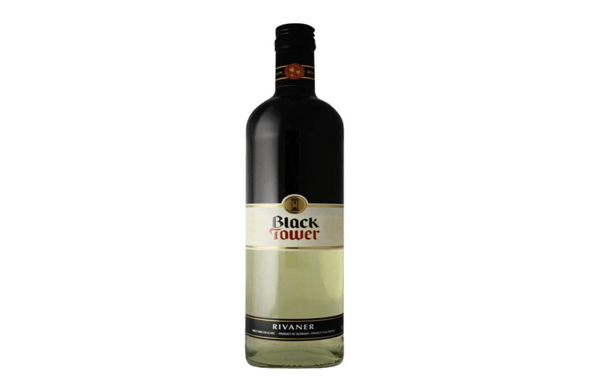 Black Tower Rivaner (750 ml Bottle) (1 x 750 ML)