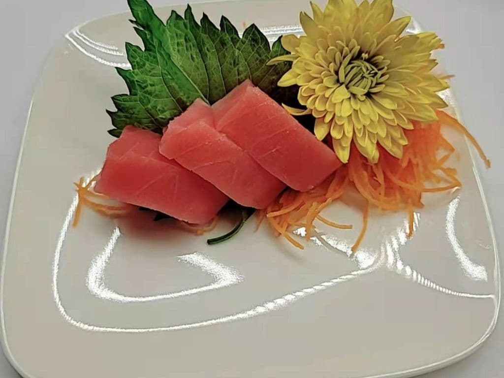 Maguro (red tuna) Sashimi