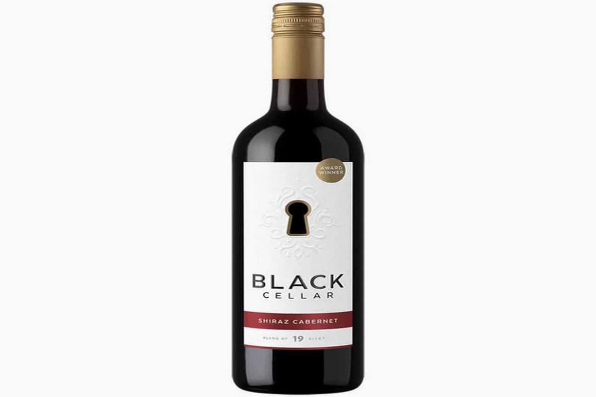 BLACK CELLAR MALBEC (1 x 750 ML)