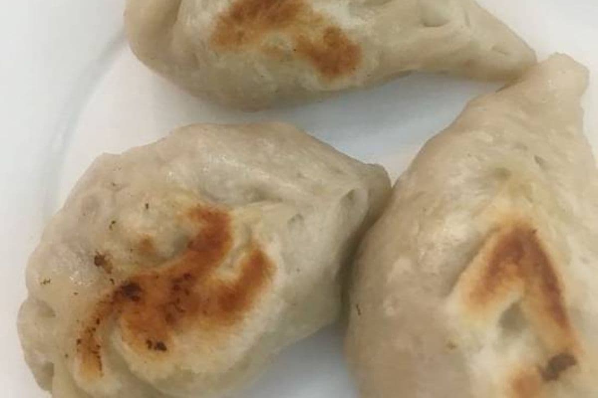 23. Raviolis au porc poêlé - Wah Tieh (3 mcx) / Pan-Fried Pork Ravioli - Wah Tieh (3 pcs)