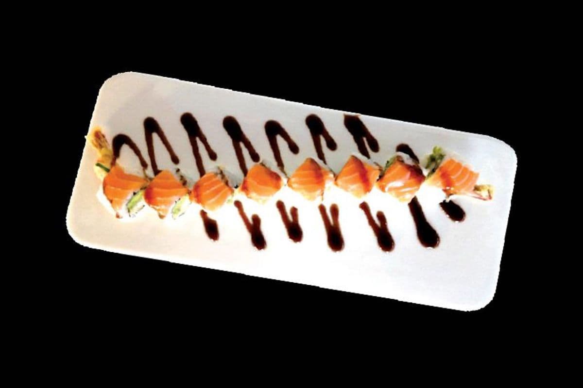DR1. Salmon (Golden Dragon) Roll (8 pcs)