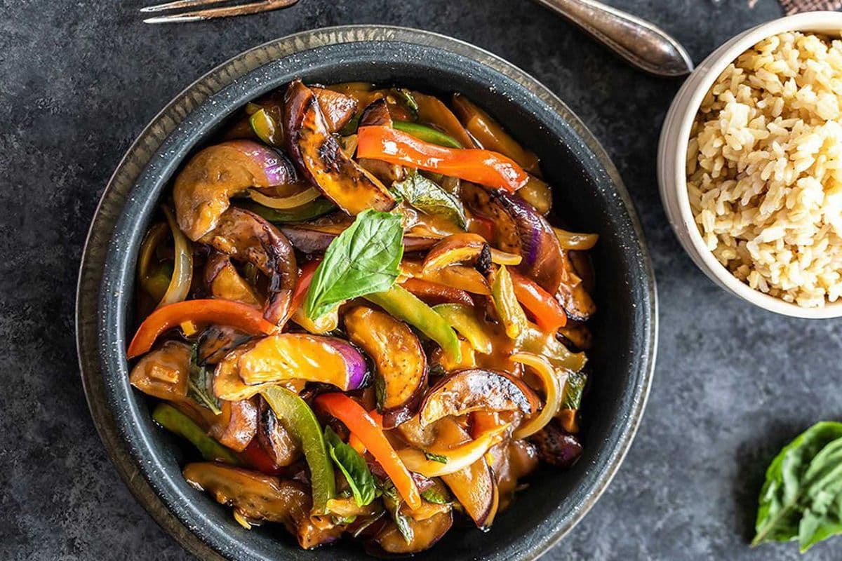 Thai Sauce Eggplant Stir-Fry
