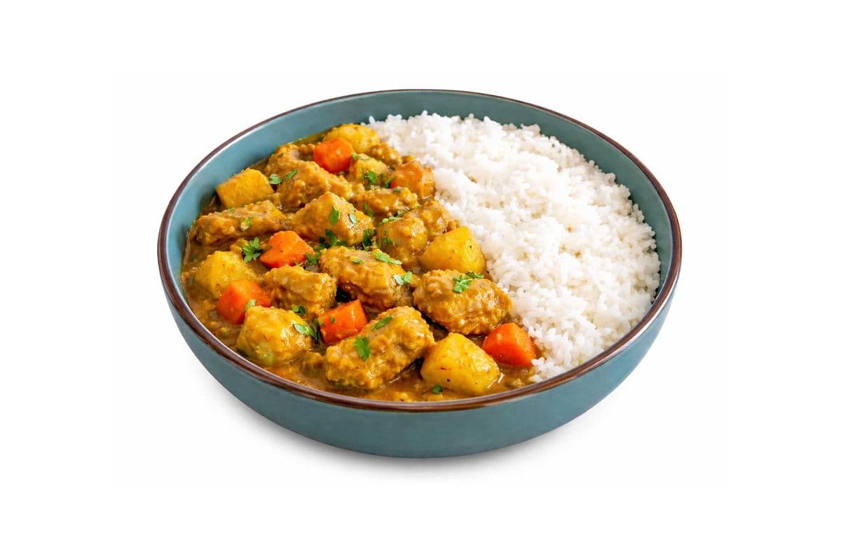 Curry Chicken with White Rice