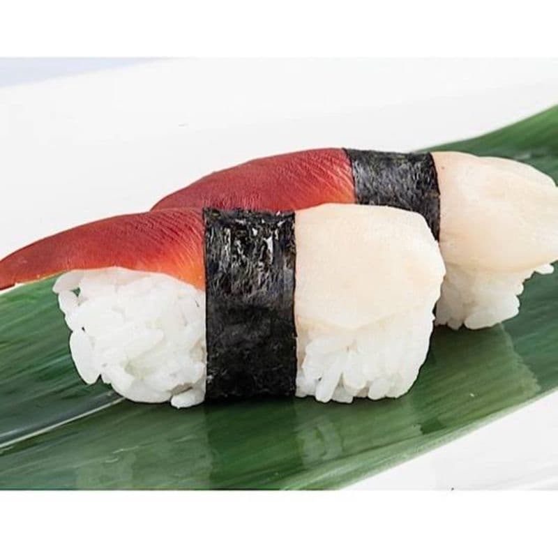 Surf Clam Sushi (2 pcs)