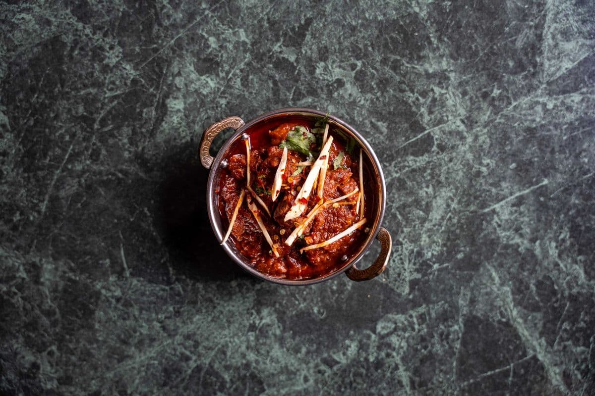 21. Agneau Karahi Au Gingembre (Sans Os) / Lamb Ginger Karahi (Boneless)