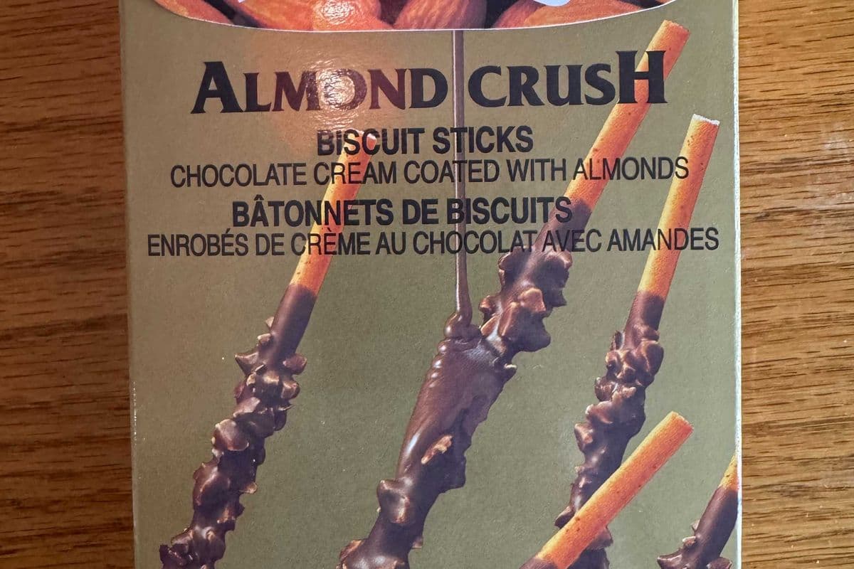 Pocky Almond Chunch