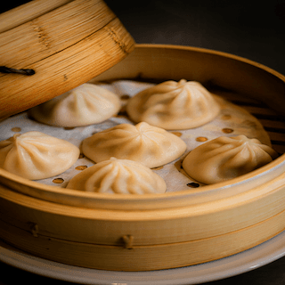 Steamed Pork Soup Dumplings 6pcs / 小籠湯包6pcs