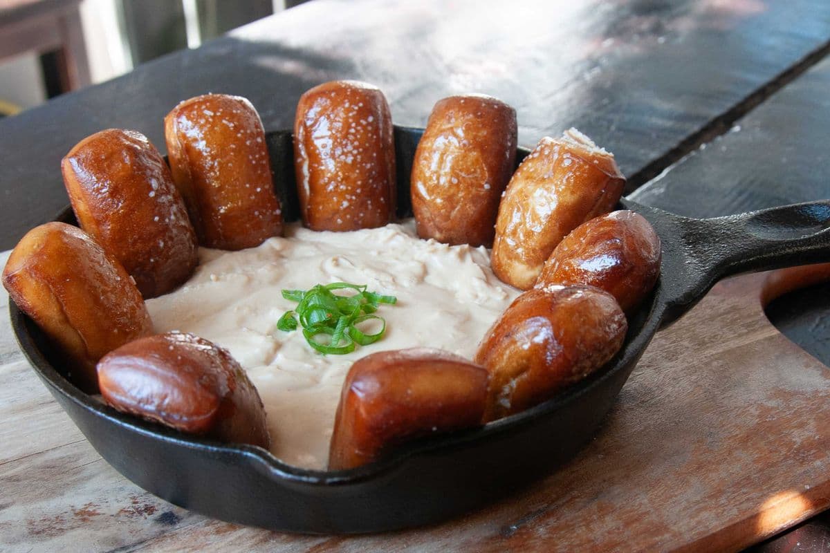 Guinness Cheese Pretzel Pan