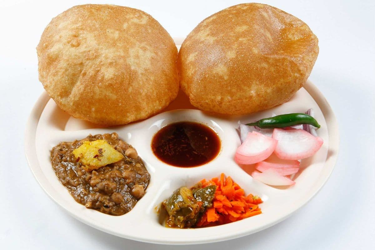The Classic Poori Chana Platter