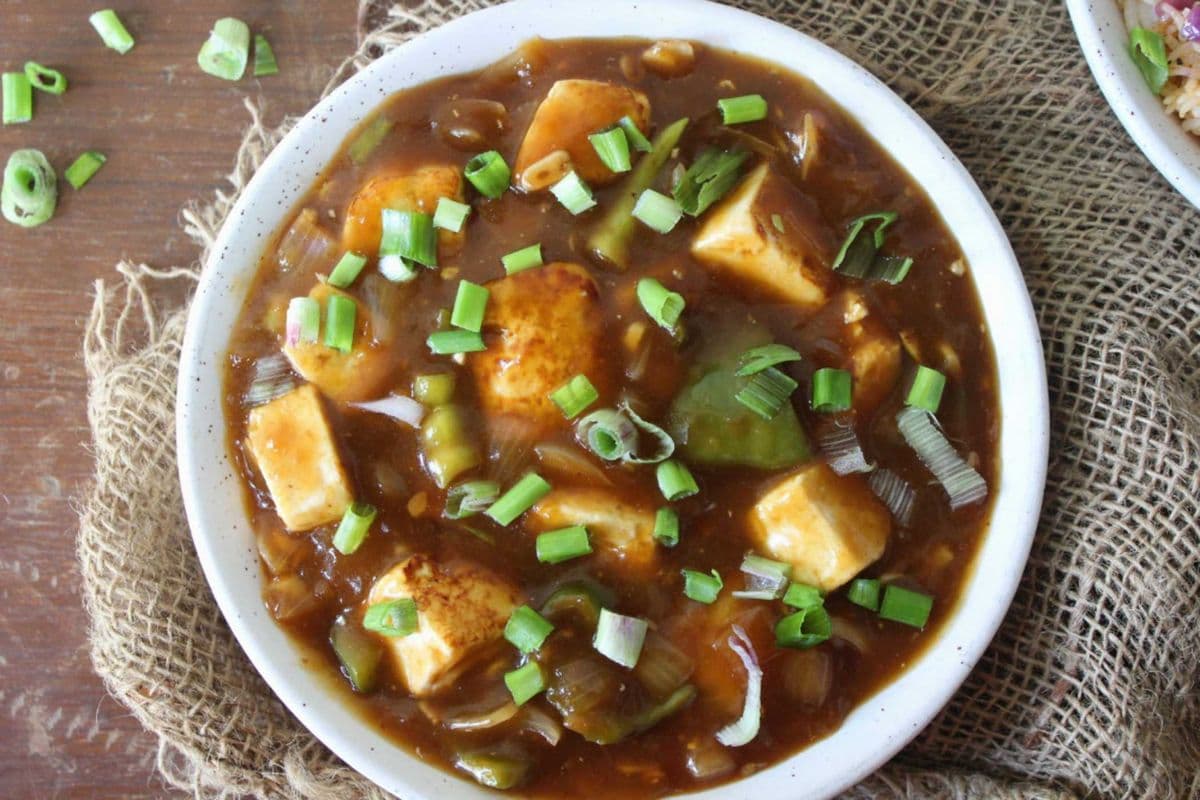 Chilli Paneer (Gravy)