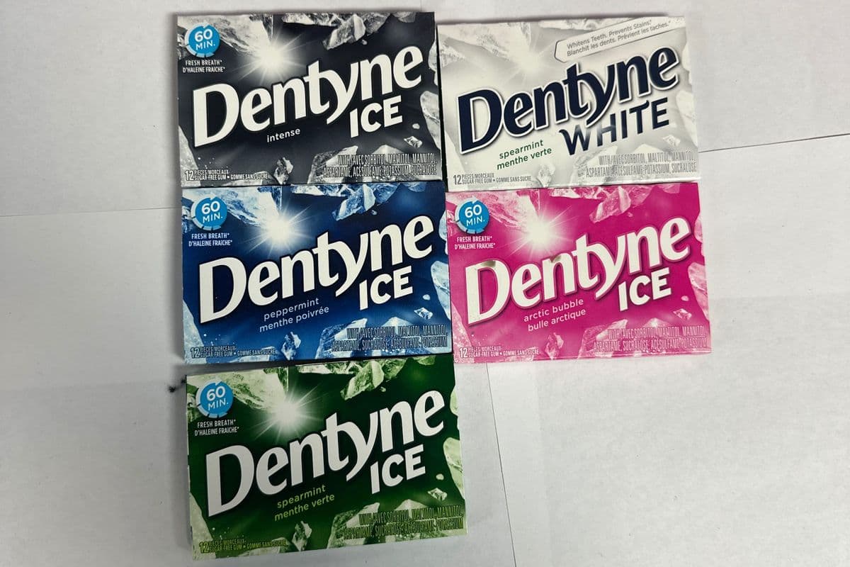 Dentyne Ice Gum (12 pices) (5 Cal)