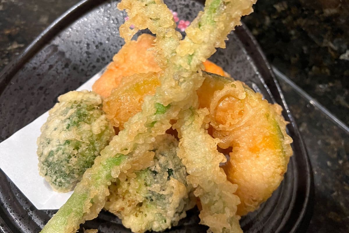 75. Vegetable Tempura (7 pcs)