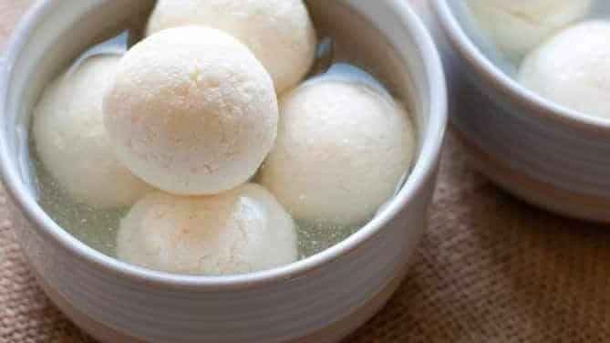 Spongy Rasgulla - 2 pcs