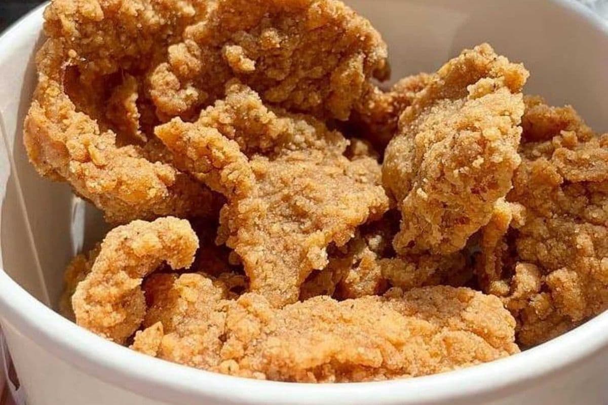 A12. Fried Chicken Skin 炸鸡皮