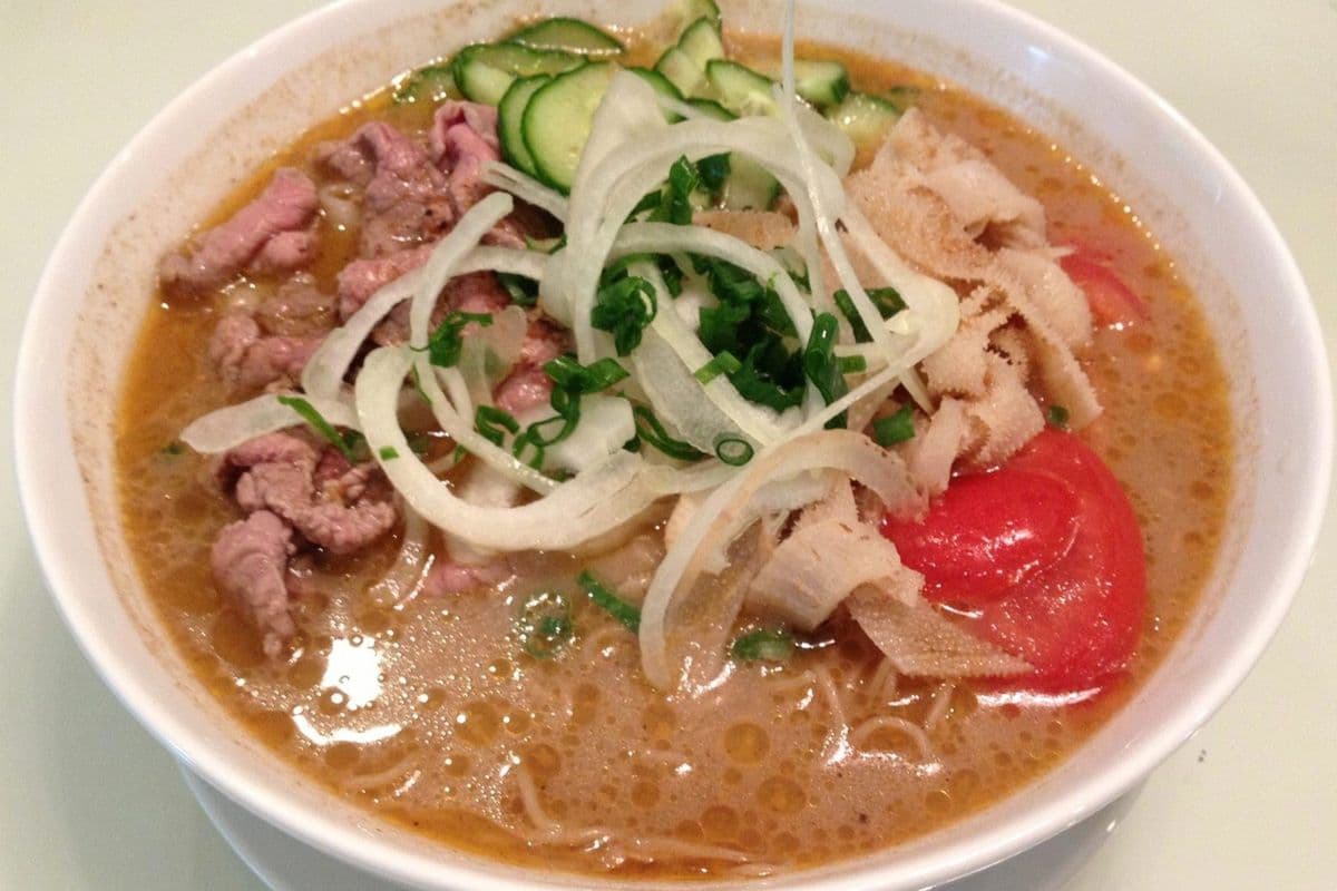 D1. Sate Steak Rice Noodle in Soup / Hủ Tiếu Tái Sate