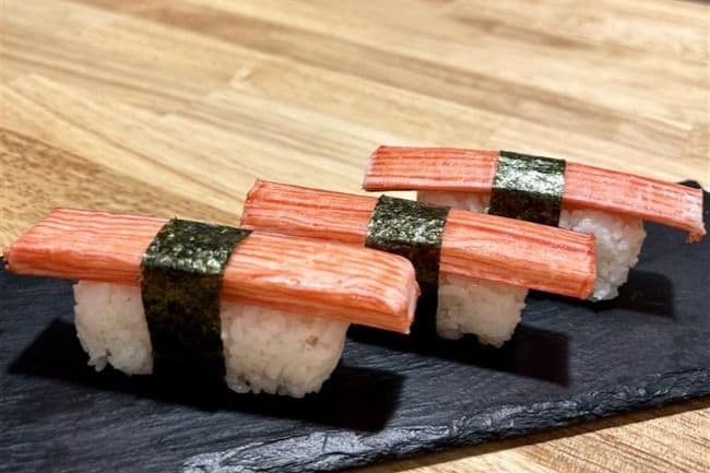 76. Crab Sushi (3 pcs)