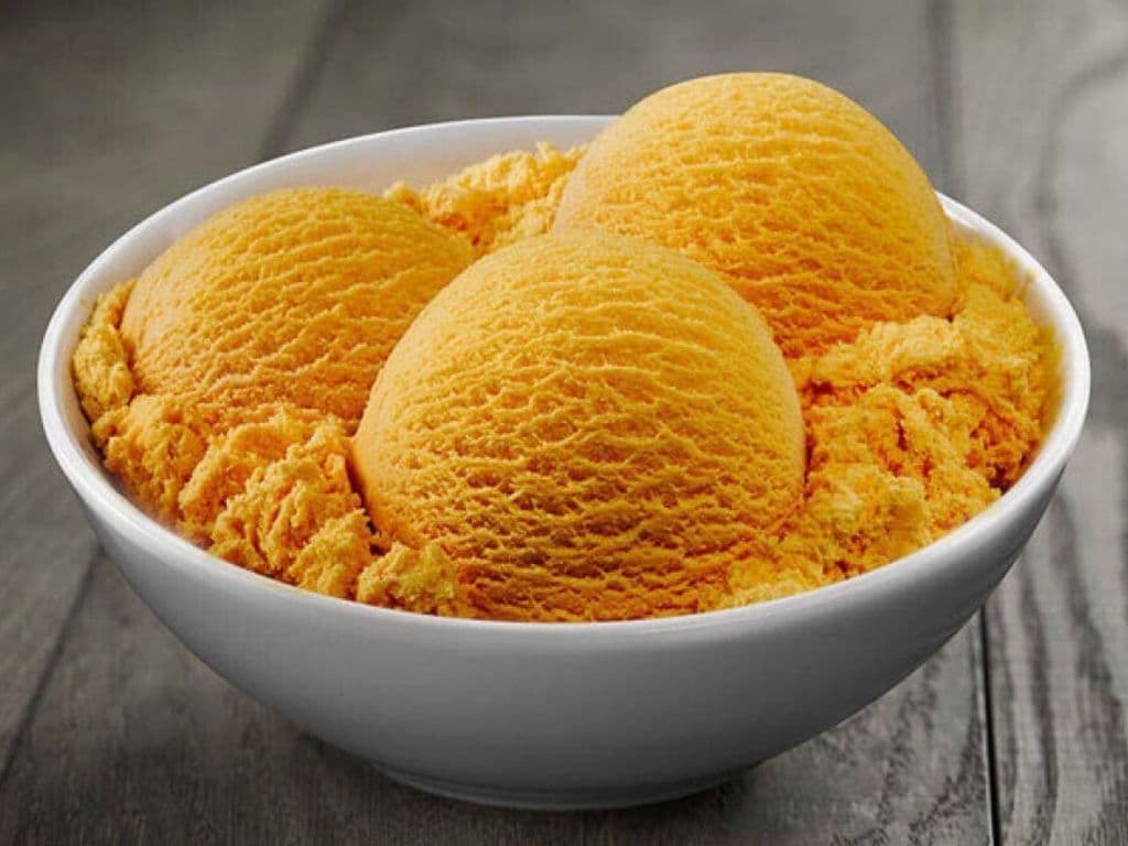Mango iced cream