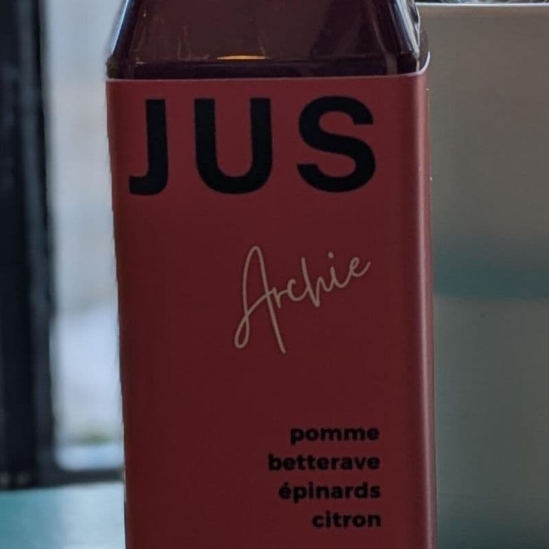 Jus Rouge (Pomme, Betterave, Citron) / Red Juice (Apple, Beet, Spinach, Lemon)