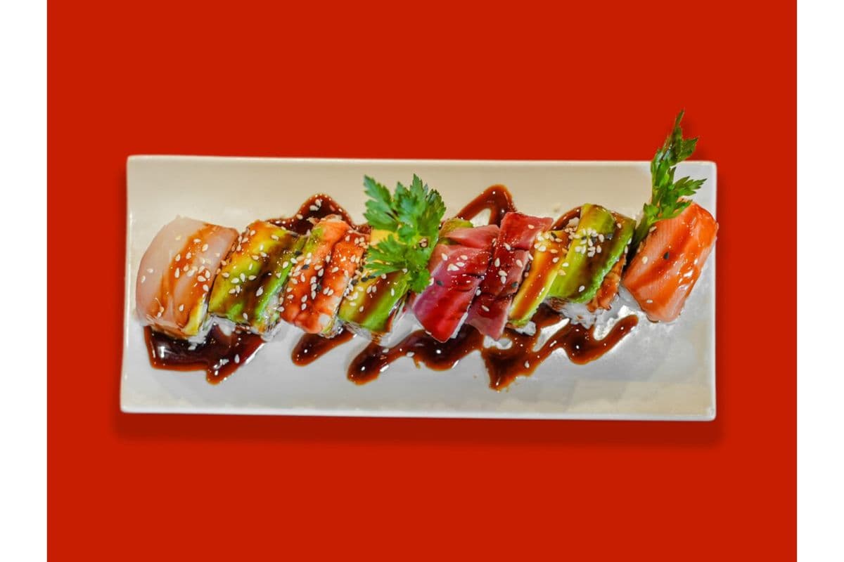 M3. Rainbow Roll (8 pcs)