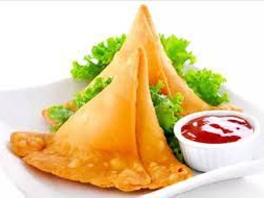 Chicken Samosa (2 Pieces)
