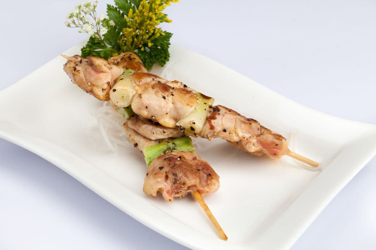 120. Yakitori Chicken (4 Skewers)