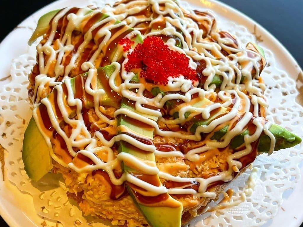 Sushi Pizza (Spicy Crab)