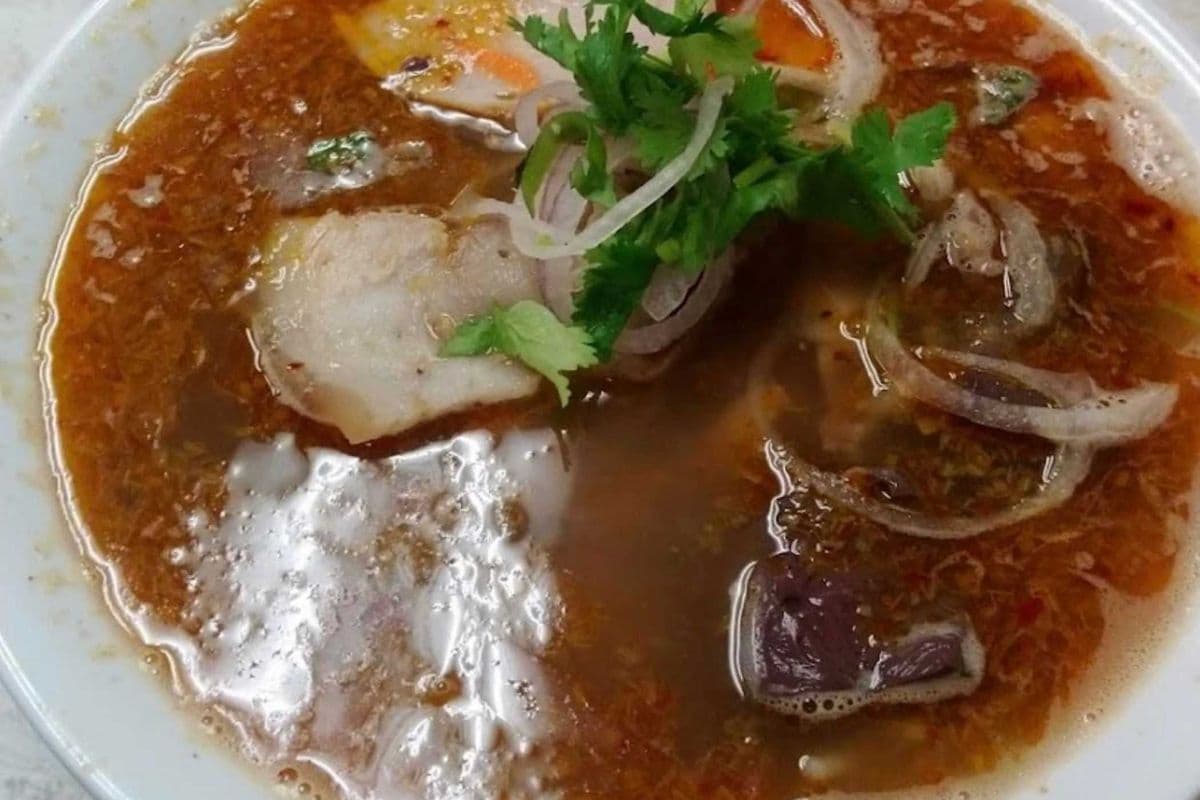 19. Beef Vermicelli Soup