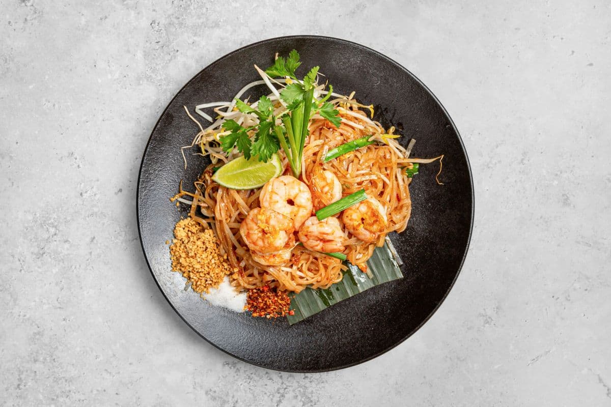 44. Pad Thai ผัดไทย