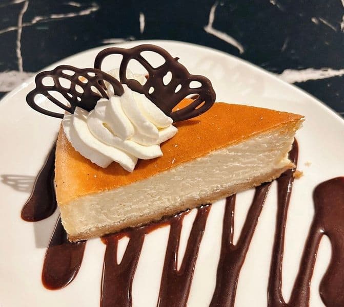 Frankie's NY Style Vanilla Cheesecake