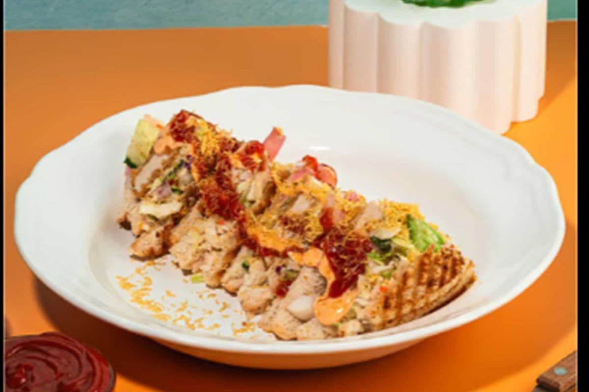 Sector 17 Special Sandvich - Chicken Patty