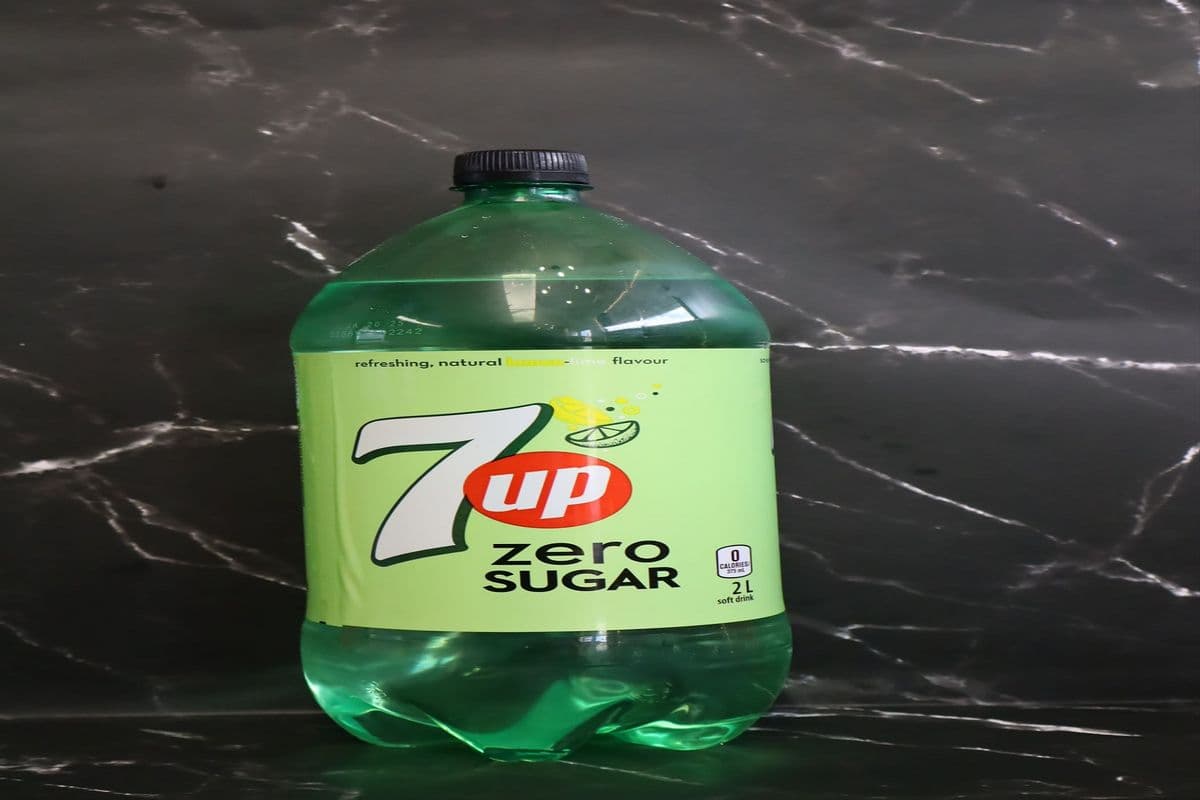 7UP Zero Sugar (2L)