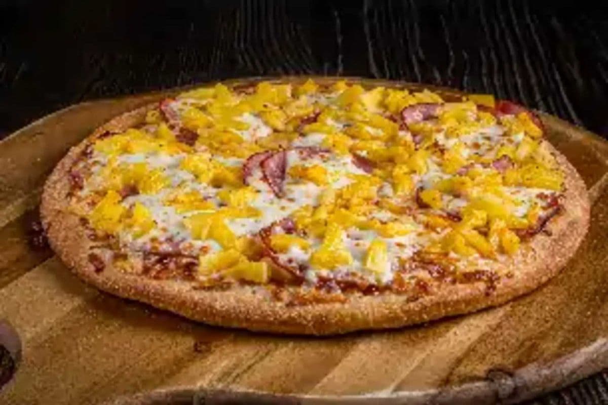 14" Large Ham and Pineapple Pizza