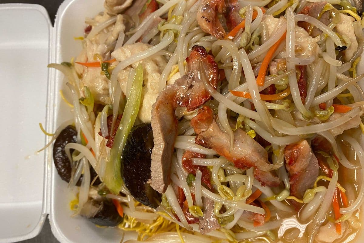 Sum See Chow Mein