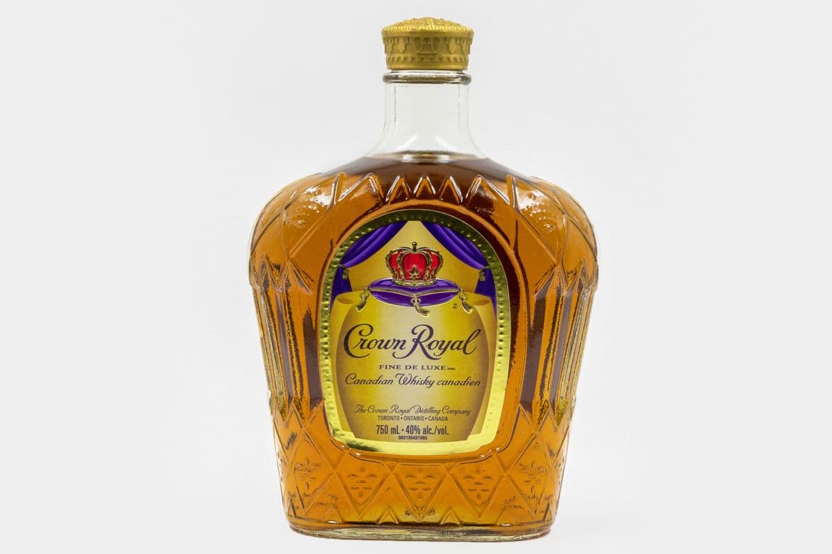 Crown Royal Whisky (1 x 750 ml))