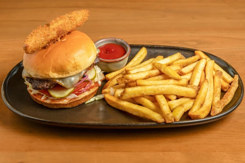 J’s Cheeseburger