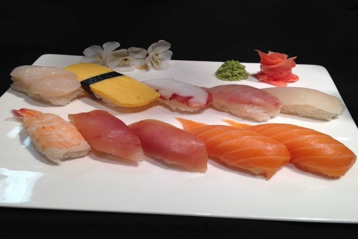 97. Nigiri Sushi Combo (10 pcs)