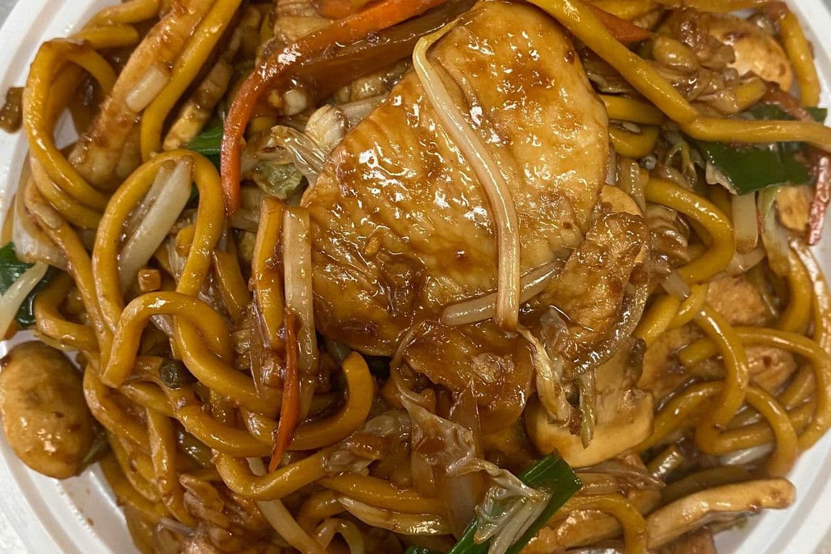 Chicken Lo Mein