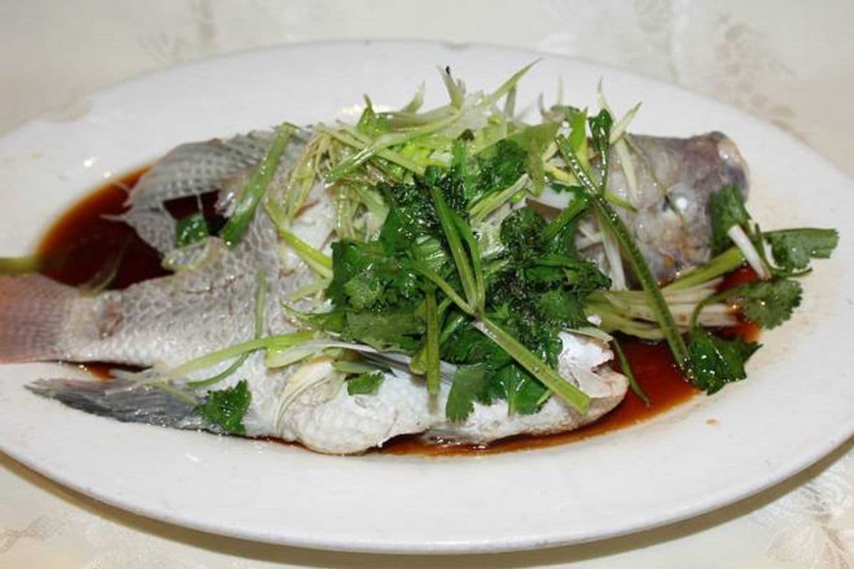 清蒸立鱼 Steam Tilapia