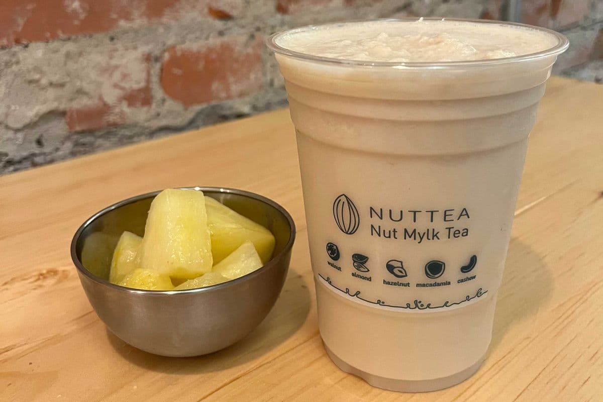 Pineapple Nut Mylk Smoothies