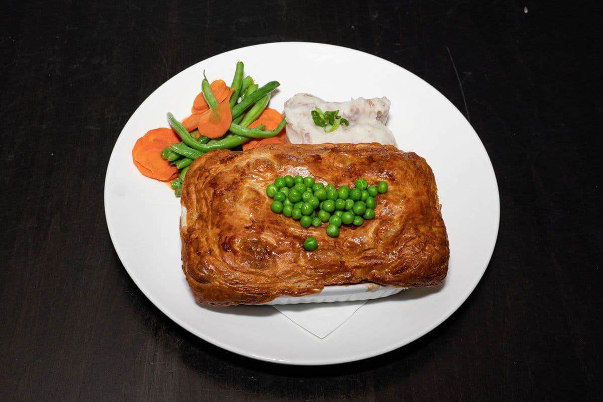 GUINNESS STEAK PIE
