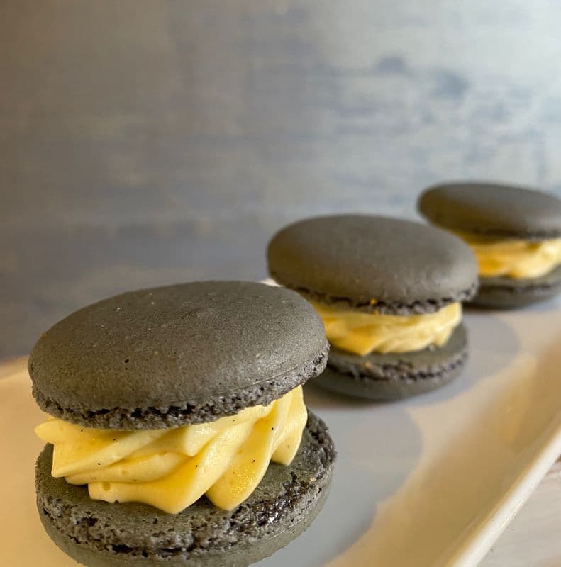 Vanilla Macaron
