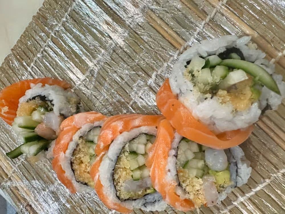  62E. Futomaki ebi deluxe / 62E. Ebi Deluxe Futomaki