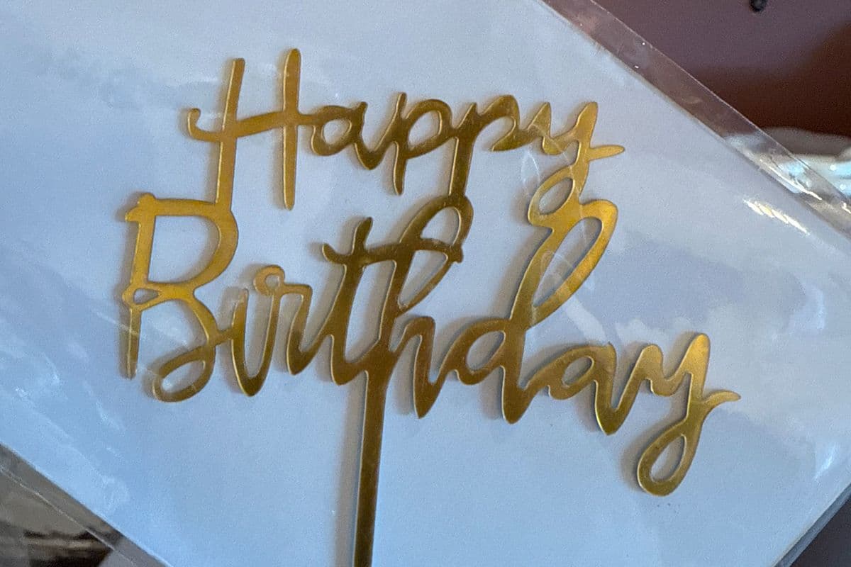 Birthday cutting