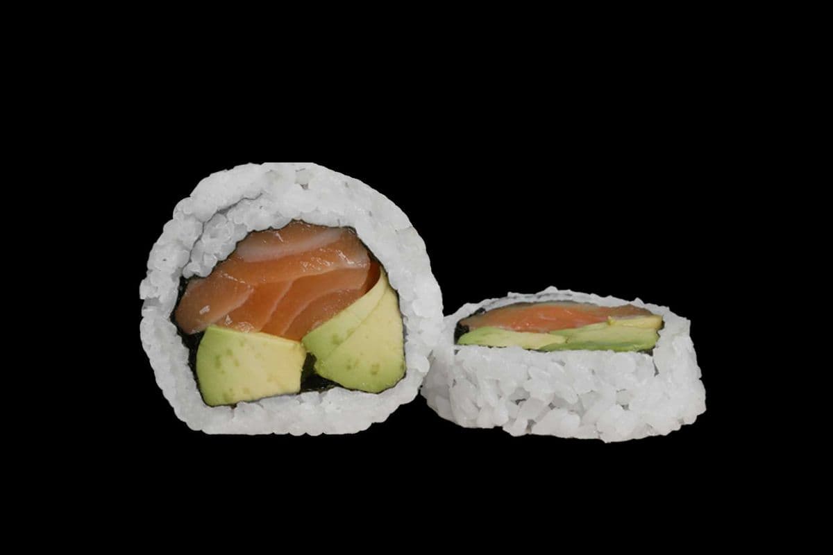 Avo-Salmon Roll